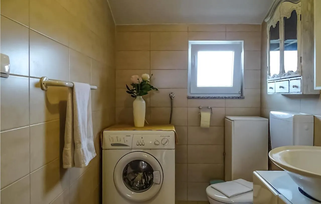 2 Bedroom Awesome Apartment In Zadar Croatia